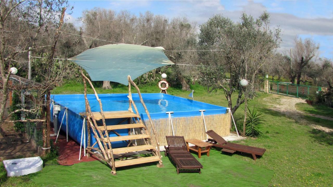 Camping Terreno-Ro-Bi-Li Hotel Cutrofiano Ngoại thất bức ảnh